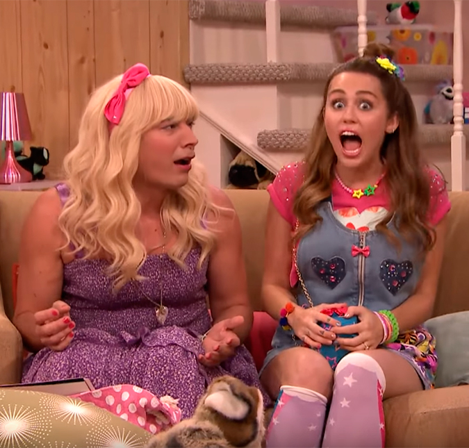 Miley Cyrus revive momentos como Hannah Montana em programa, vem ver!