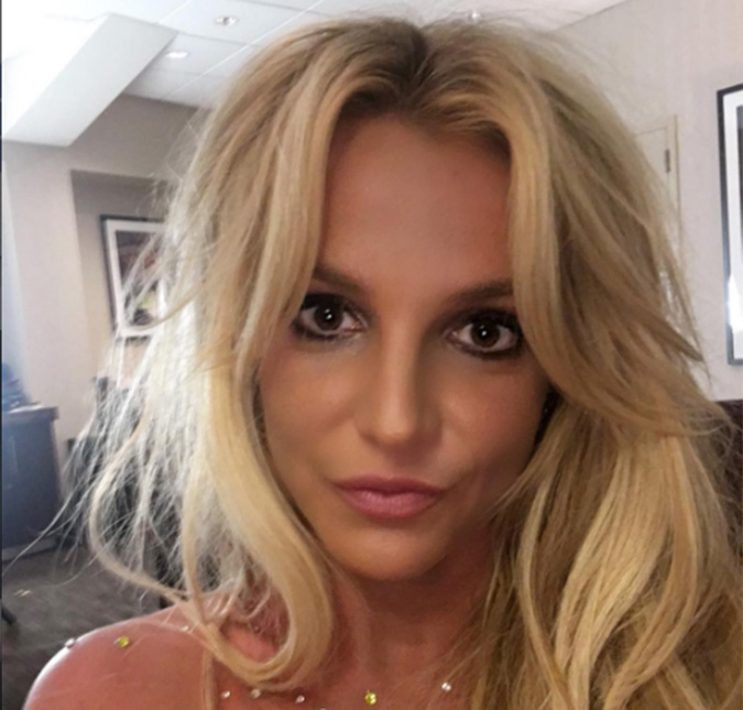 Publicação sugestiva de Britney Spears faz fãs suspeitarem de romance