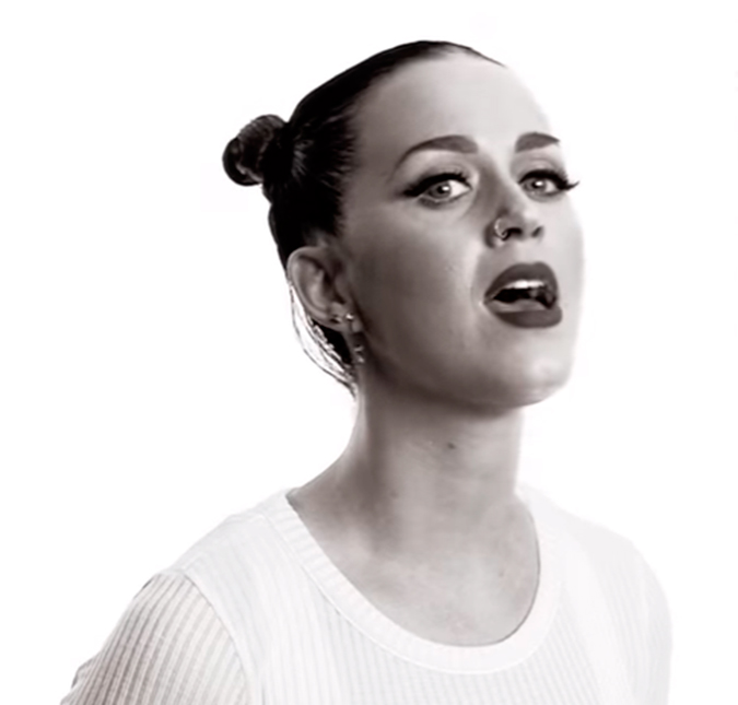 Katy Perry e mais famosos cantam <i>Imagine</i> em campanha da <i>Unicef</i>, vem ver!