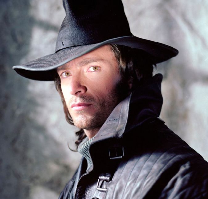 Um dos personagens mais famosos do mundo sobrenatural também foi vivido por Hugh. Em 2004, o ator foi o protagonista do filme Van Helsing: O Caçador de Monstros, onde interpretava Van Helsing, um caçador de criaturas míticas como vampiros e lobisomens. No longa, ele chega a enfrentar o próprio Conde Drácula e suas assustadoras e cruéis noivas.