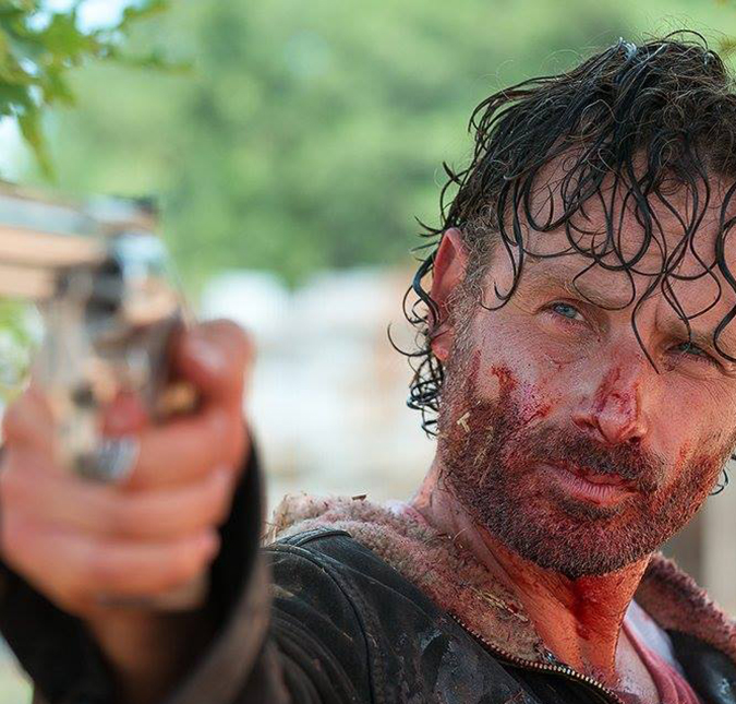 Produtor de <I>The Walking Dead</I> afirma que Rick pode perder a mão na sétima temporada!