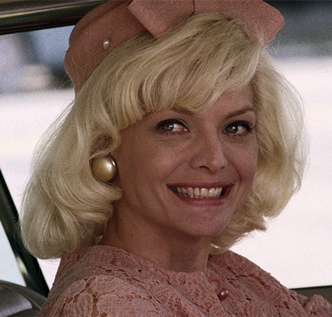 Michelle Pfeiffer também teve a oportunidade de ser indicada três vezes. Em 1989, ela quase ganhou por sua atuação em Ligações Perigosas. Um ano depois, ela foi novamente indicada, dessa vez como Melhor Atriz em Susie e os Baker Boys, porém perdeu para Jessica Tandy e Conduzindo Miss Daisy. Três anos depois, ela tentou ganhar a estatueta por As Barreiras do Amor, mas acabou perdendo para Emma Thompson, estrela de Retorno a Howards End.