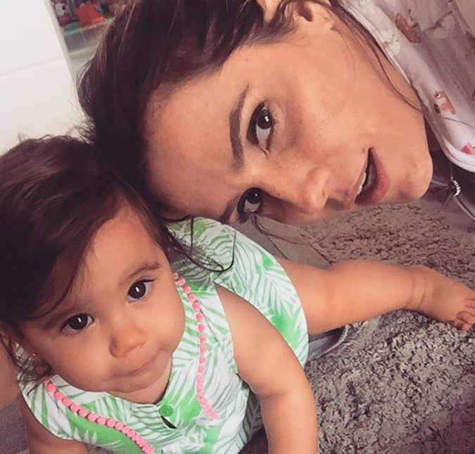 Deborah Secco planeja dar um irmãozinho para Maria Flor em breve