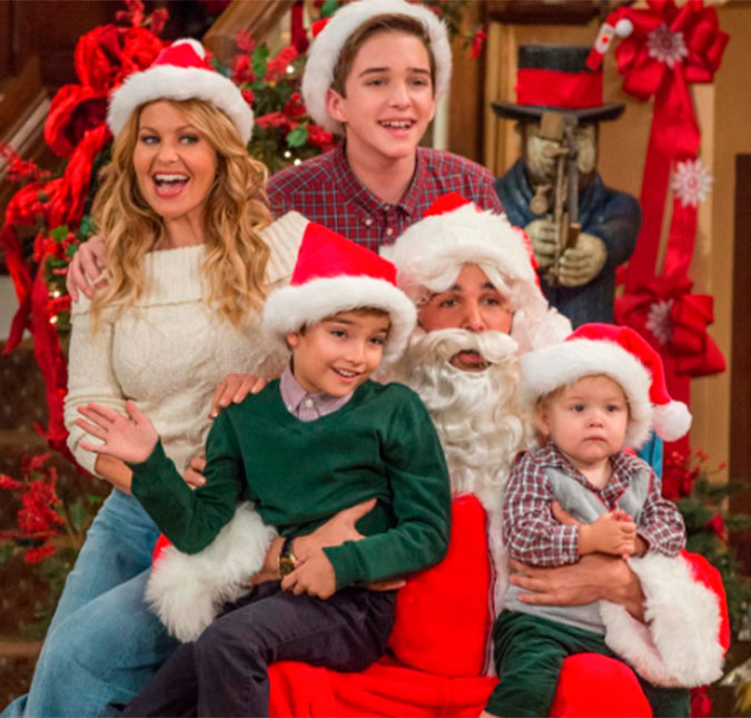 <I>Trailer</i> de nova temporada de <I>Fuller House</i> em clima de Natal mostra beijo entre Stephanie e irmão de Kimmy, assista!