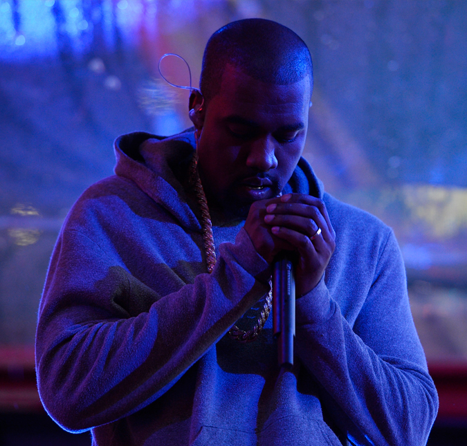 Kanye West encerra <i>show</i> após apenas 45 minutos no palco, saiba por quê!