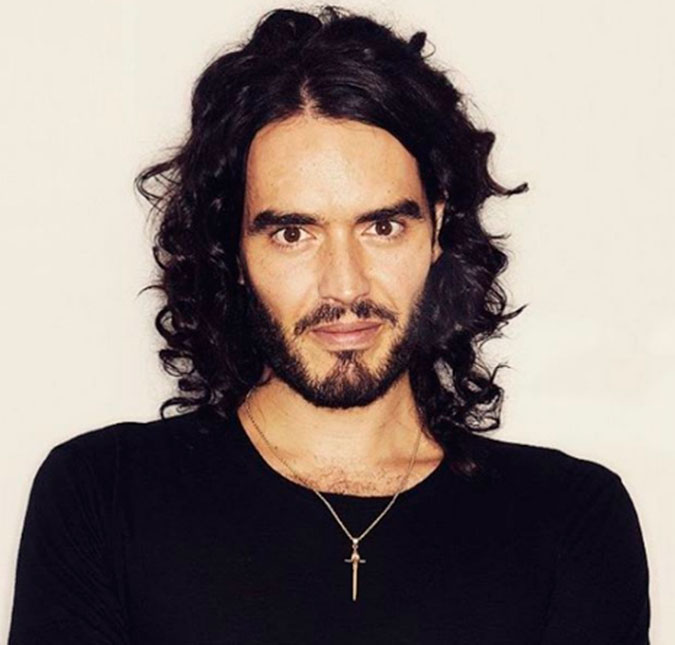 Russell Brand é papai! Nasce a filha do ator com Laura Gallacher