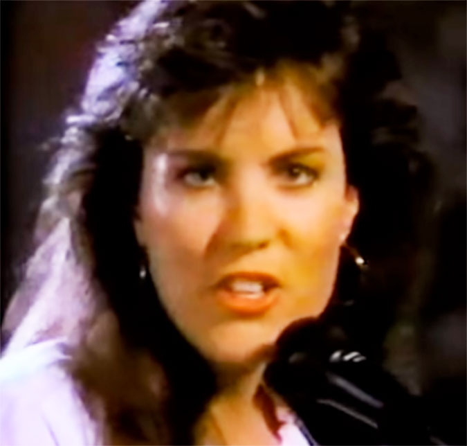 Cantora <i>country</i> Holly Dunn morre aos 59 anos de idade