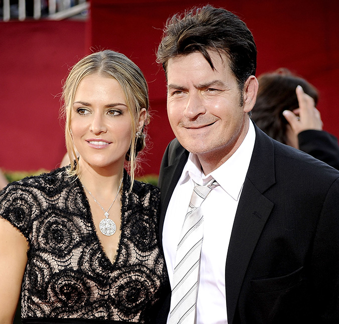 Ex-esposa de Charlie Sheen desaparece com os filhos, entenda o caso!