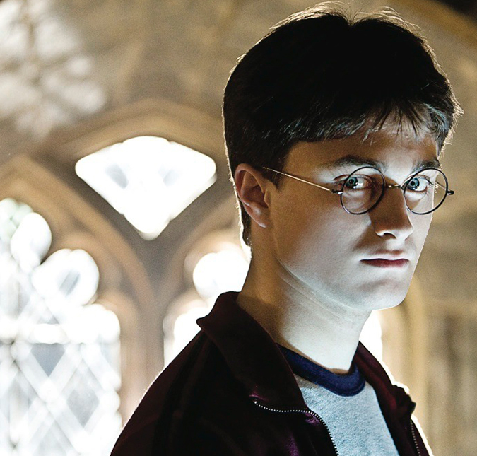 Daniel Radcliffe confessa que nunca assistiu aos filmes de <I>Harry Potter</I>!