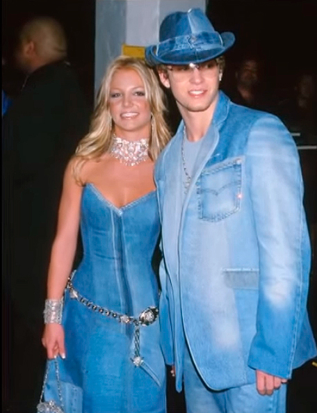 Justin Timberlake diz se repetiria <i>look</i> icônico total <i>jeans</i> que usou com Britney Spears
