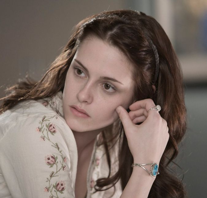 Kristen Stewart poderia muito bem trabalhar em um circo, e não é por seu bom humor. A atriz arrasa no malabarismo e já mostrou sua técnica em alguns programas por aí. Kristen Stewart poderia muito bem trabalhar em um circo, e não é por seu bom humor. A atriz arrasa no malabarismo e já mostrou sua técnica em alguns programas por aí.