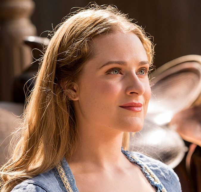 Evan Rachel Wood revela que sofreu abuso sexual duas vezes durante sua vida, saiba mais