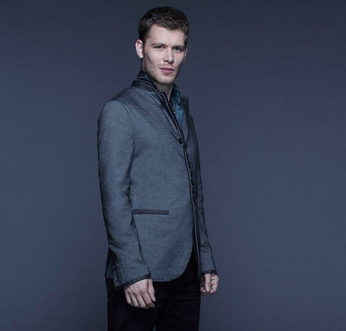 Para fechar com chave de ouro, temos o cruel, mas sedutor, Klaus Mikaelson. O personagem vivido por Joseph Morgan é muito adorado pelo público. Seu sotaque britânico e seus cabelos loiros realmente são de tirar o fôlego!