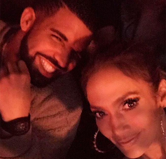 Drake vai ao <I>show</I> de Jennifer Lopez e tira aquela <I>selfie</I> com a cantora, veja!