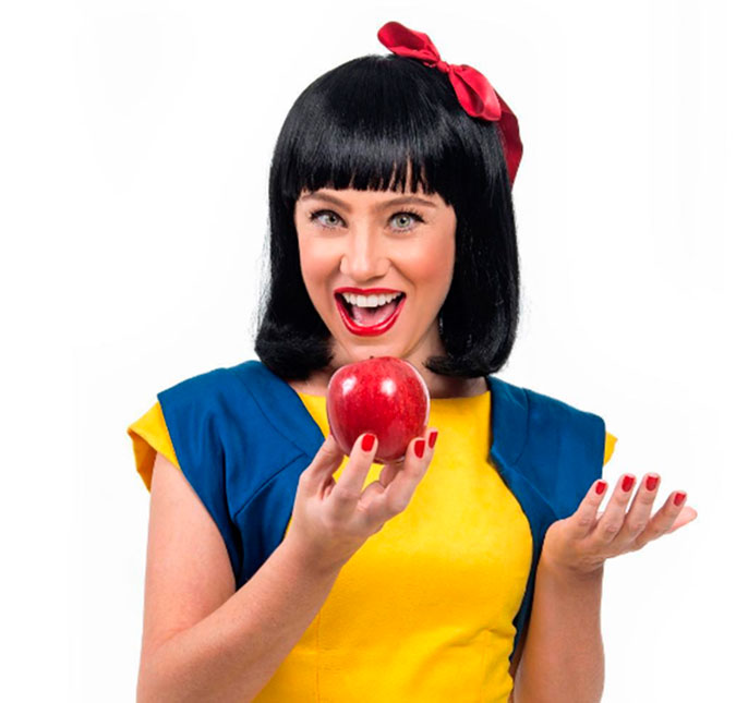 Juliana Baroni aparece caracterizada para viver Branca de Neve e impressiona, vem ver!