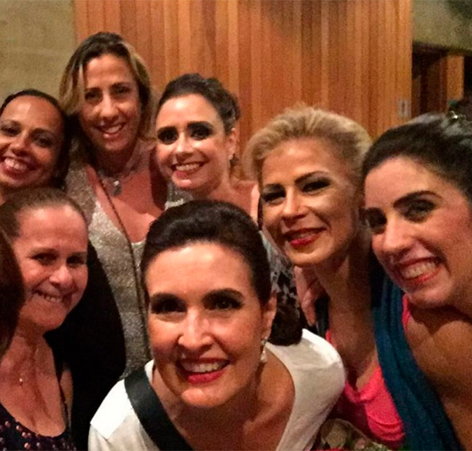 Fátima Bernardes arrasa na apresentação de final de ano de sua companhia de <I>jazz</I>, confira!