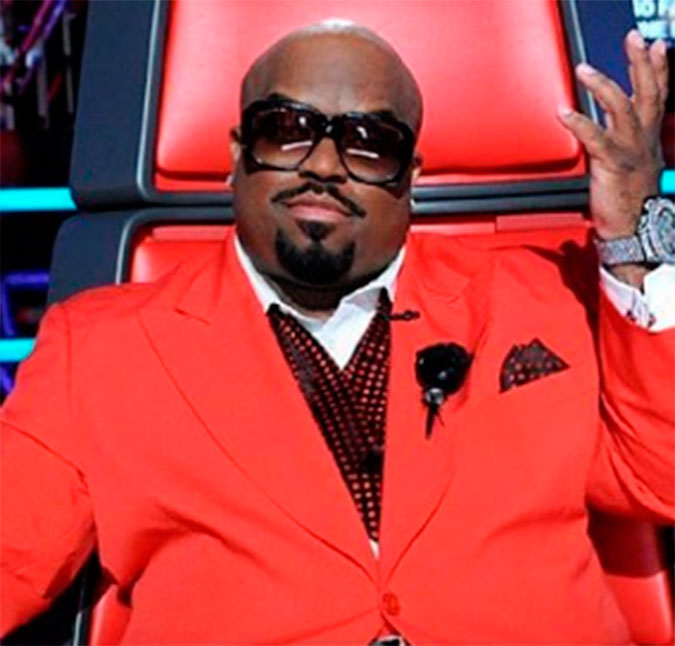 CeeLo Green aparece em vídeo em que seu celular explode, mas <i>rapper</i> explica, entenda