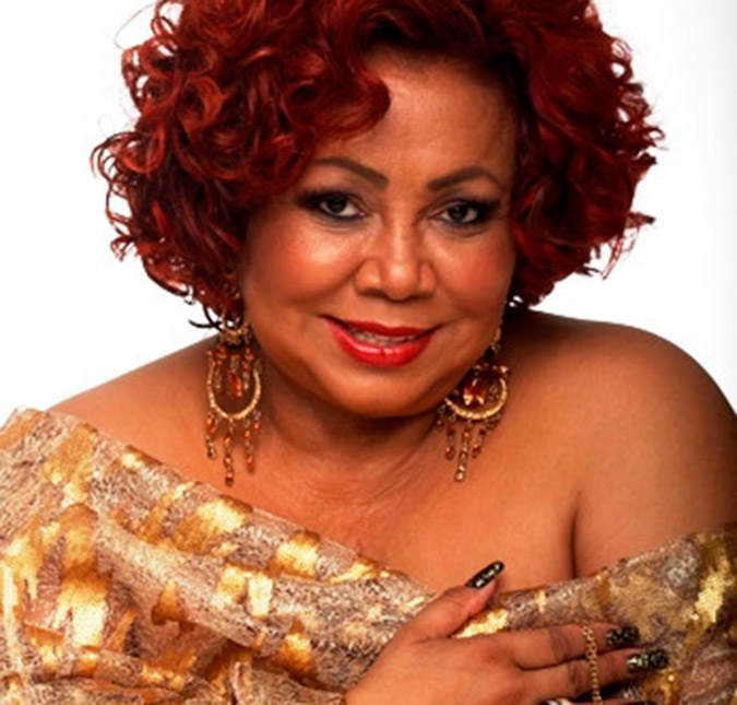 Alcione deixa o hospital e passará o Natal em casa