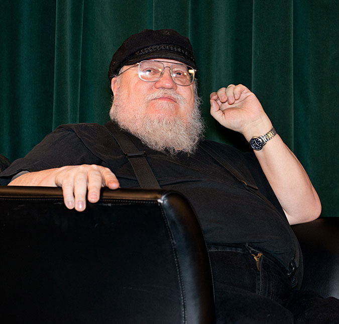 George R. R. Martin diz que novo livro de <i>Game of Thrones</i> deve chegar ainda este ano!