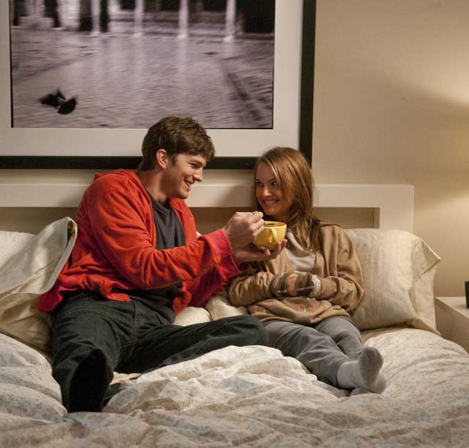 Natalie Portman revela que salário de Ashton Kutcher em filme foi três vezes maior