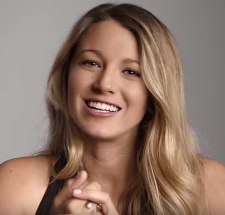 Blake Lively participa de campanha empoderadora, vem ver!