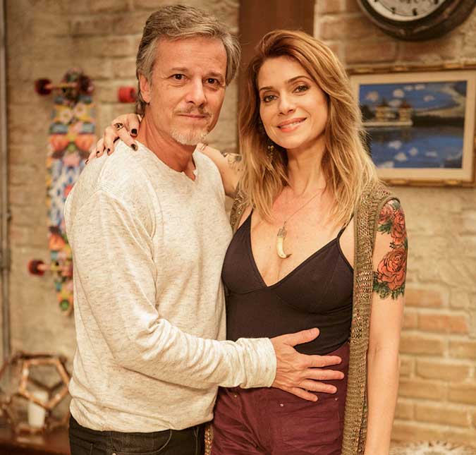 Mesmo separados, Marcello Novaes e Letícia Spiller trocam declarações de amor na <i>TV</i>