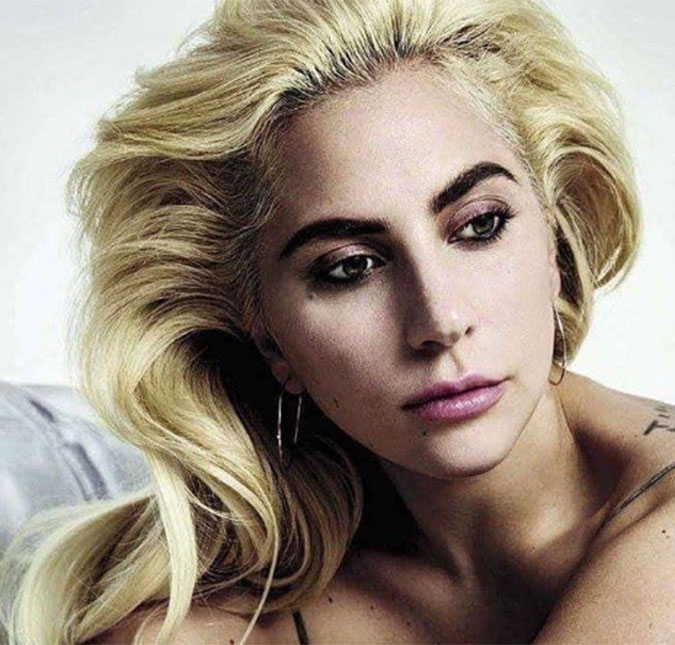 Lady Gaga quer cantar no telhado do estádio no <i>show</i> do intervalo do <i>Super Bowl</i>