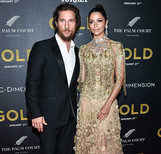 Matthew McConaughey conta que foi rejeitado por Camila Alves!