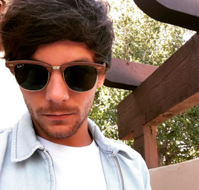 Fã diz que também foi agredida por Louis Tomlinson após briga com fotógrafo em aeroporto, saiba mais!