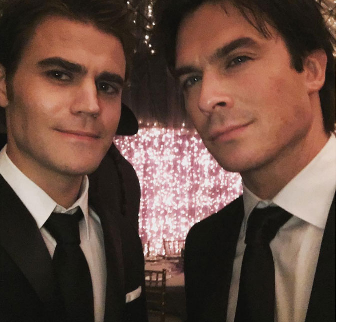 Ian Somerhalder posta <i>selfie</i> com Paul Wesley para começar contagem regressiva do fim de <i>Vampire Diaries</i>