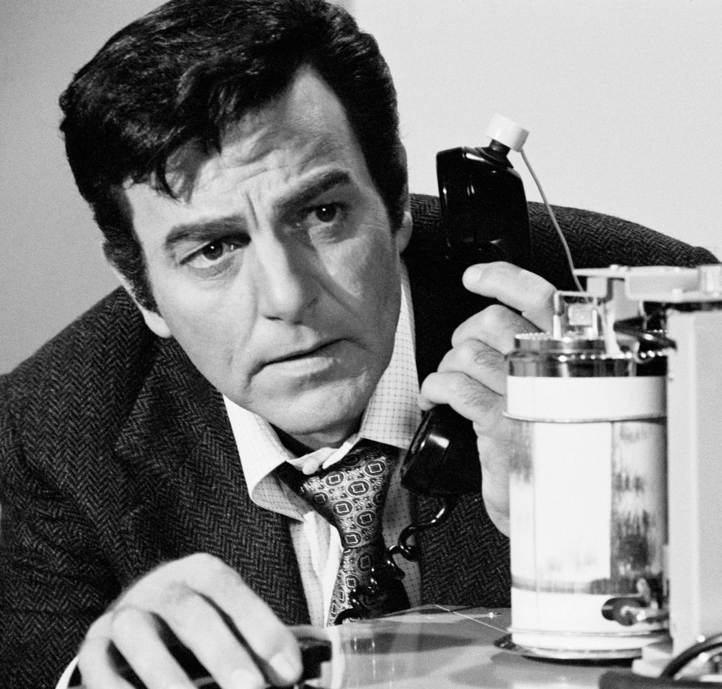 Aos 91 anos de idade, morre ator da série <i>Mannix</i>, Mike Connors