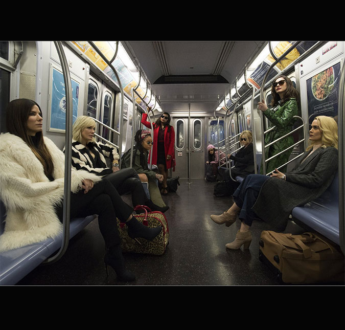 Elenco de respeito! Confira a primeira imagem de <i>Ocean's Eight</i>, filme com Sandra Bullock e Rihanna!