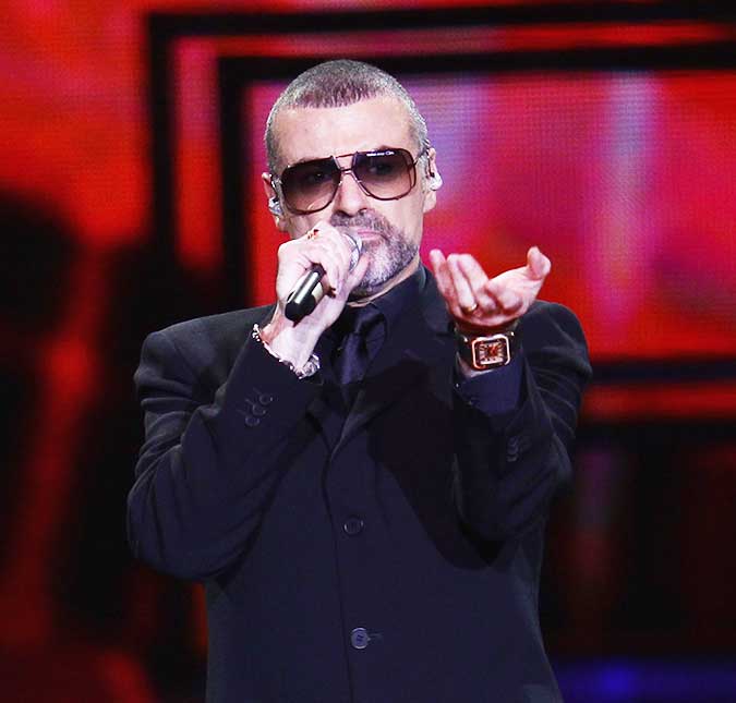 Funeral do cantor George Michael só acontecerá em março, diz jornal