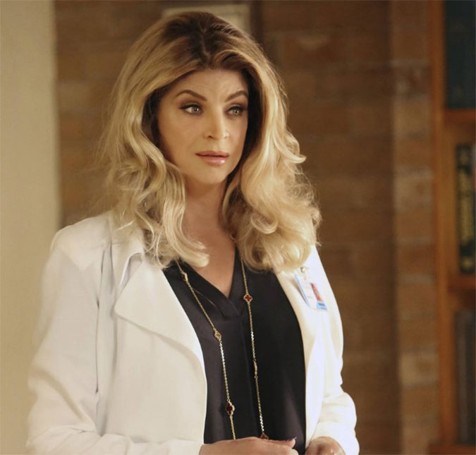 Kirstie Alley está pesando 125 quilos, diz <i>site</i>
