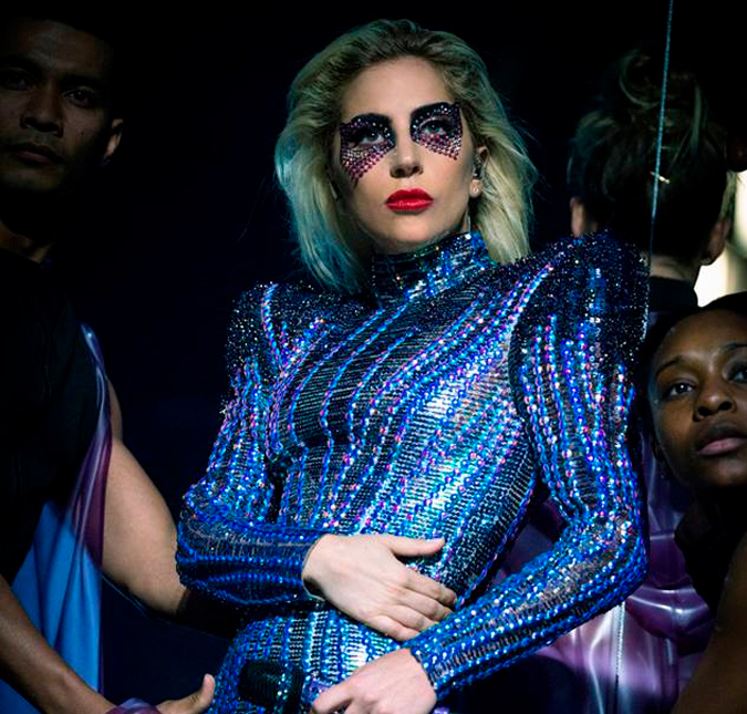 Lady Gaga quebra recordes de vendas depois do <i>Super Bowl</i>, saiba tudo!