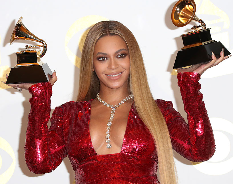 Beyoncé usa colar de diamantes avaliado em 37 milhões de reais!