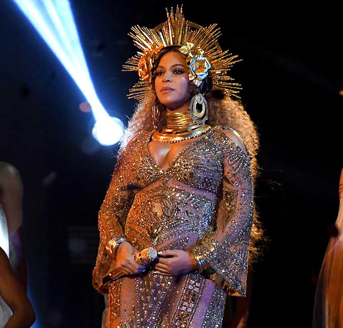 Mesmo grávida, Beyoncé planeja se apresentar no <i>Coachella</i>, mas tudo pode mudar, entenda!