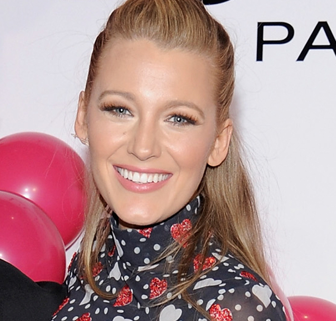 Blake Lively conta como está lidando com seu corpo depois da segunda gravidez