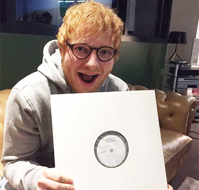 Ed Sheeran lançará coisas muito legais esta semana, entenda!