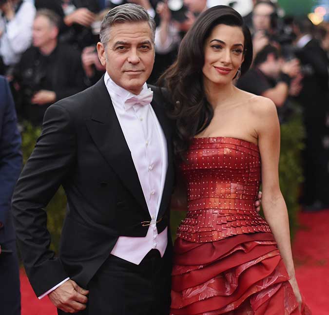 George Clooney fala de gravidez de Amal Alamuddin: <i>- Decidimos ser mais responsáveis, para evitar o perigo</i>