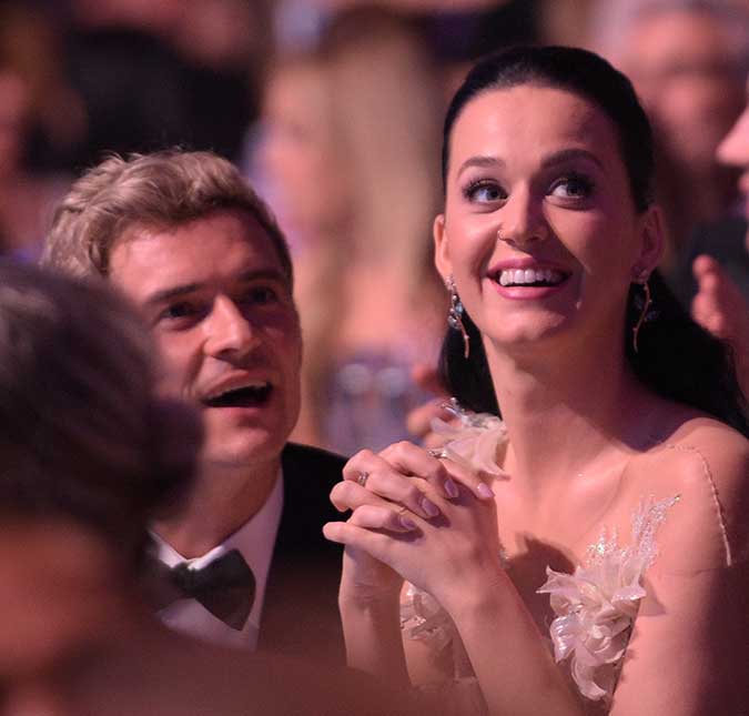 Katy Perry e Orlando Bloom anunciam que não estão mais juntos