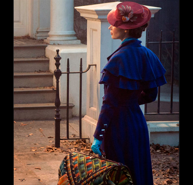 Primeira foto do novo filme de <i>Mary Poppins</i> é divulgada e o figurino está incrível!