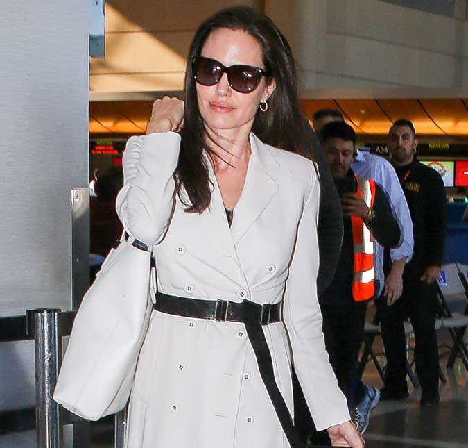 Angelina Jolie faz sua primeira palestra como professora: <i>Nervosa</i>