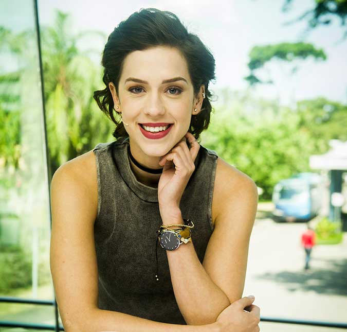 Sophia Abrahão comemora um mês na bancada do <i>Vídeo Show</i>: <i>- Estou me soltando cada vez mais</i>