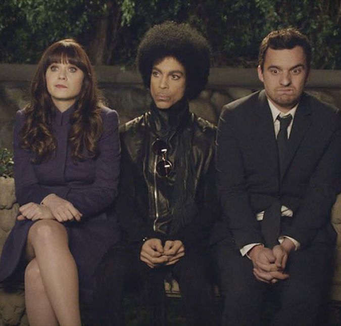 Um dos últimos trabalhos de Prince como artista foi uma participação na série New Girl, onde viveu ele mesmo. Um dos últimos trabalhos de Prince como artista foi uma participação na série New Girl, onde viveu ele mesmo.