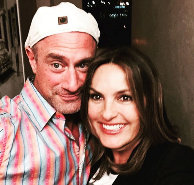 Mariska Hargitay e Christopher Meloni fazem pequena reunião de <I>Law & Order: SVU</I>