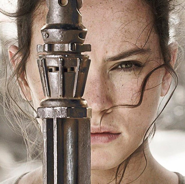 Saiba tudo o que os fãs de <i>Star Wars</i> estão especulando sobre a origem de Rey!