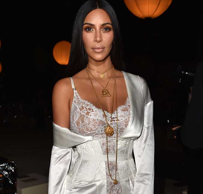 Coleção de joias de Kanye West é oficialmente lançada - mas Kim Kardashian já usava as peças há meses, confira!