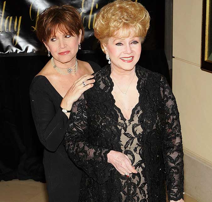 Família briga por herança deixada por Carrie Fisher e Debbie Reynolds avaliada em mais de 210 milhões de reais