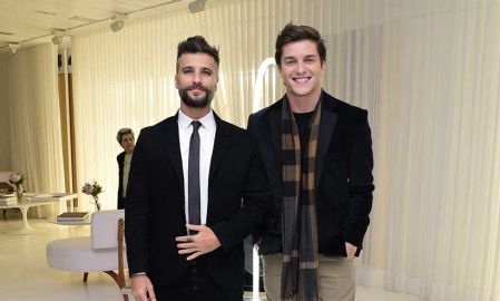 Bruno Gagliasso e Klebber Toledo posam juntos durante evento de moda em São Paulo, suspire com os cliques!